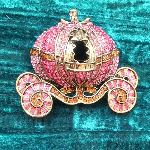 Pink and Orange Pumpkin Carriage Brooch - Picture 1 of 2